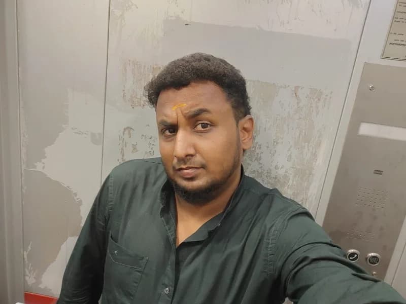 vignesh seeni