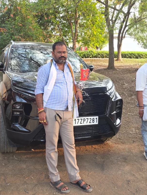 Rakeshwer gautam 
